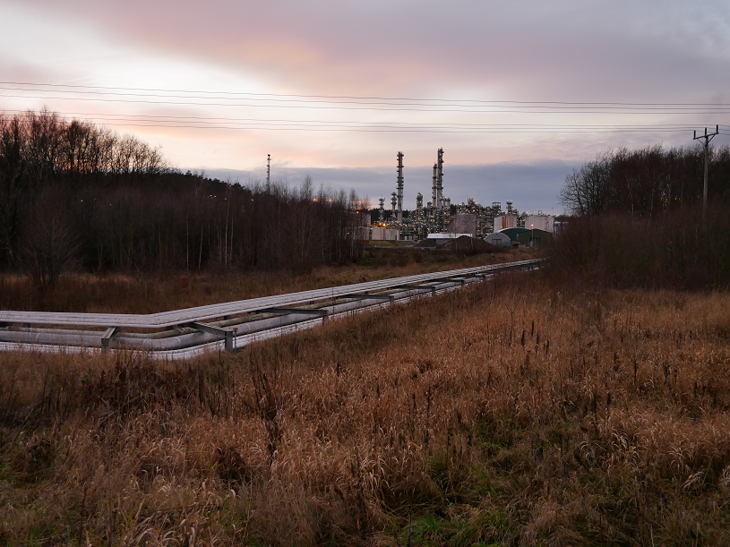 Stenugnsund plant seen from the nature nearby